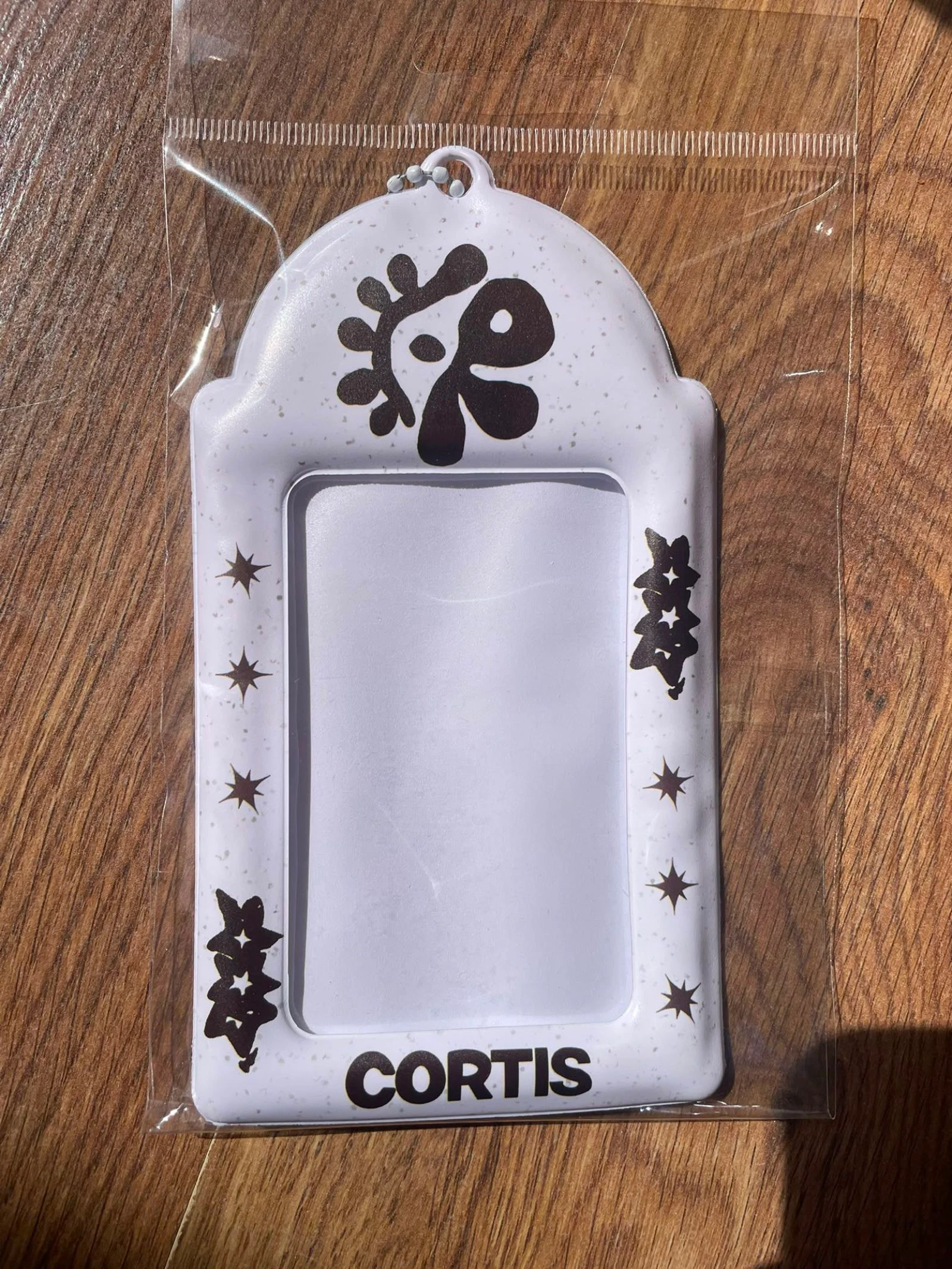 Holder cortis